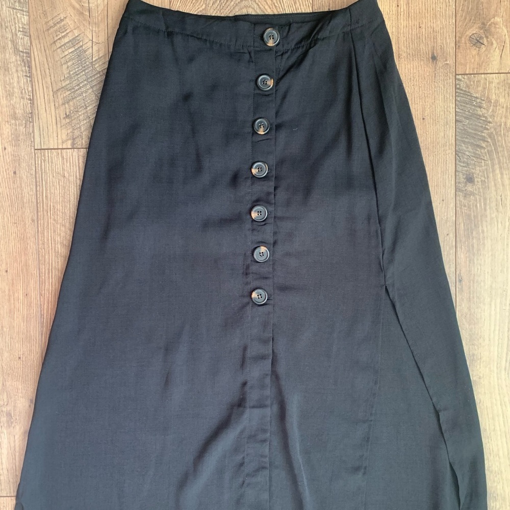 Black button up skirt with slide split